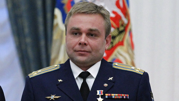 Космонавт-испытатель отряда космонавтов Научно-исследовательского испытательного центра подготовки космонавтов им. Ю.А. Гагарина Максим Сураев